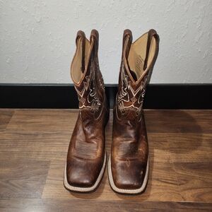 Classic Brown Leather Cowboy Boots